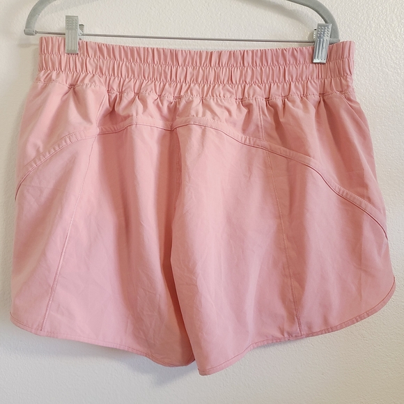 Lululemon Pink Track That Mid-Rise Lined Short 5" - Picture 6 of 10